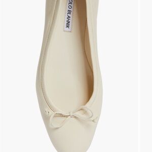 Manolo Blahnik Veralli Bow Flats
